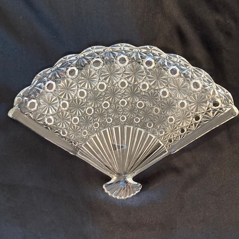 Clear Glass Fan-Shaped Dish